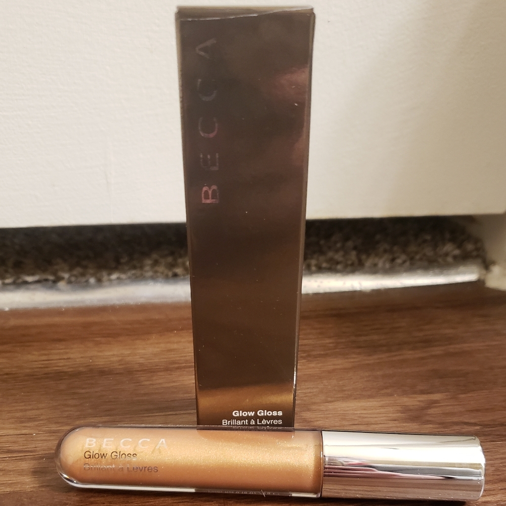 Boxy Charm-Becca Lipgloss & 5 Piece Brush Set
